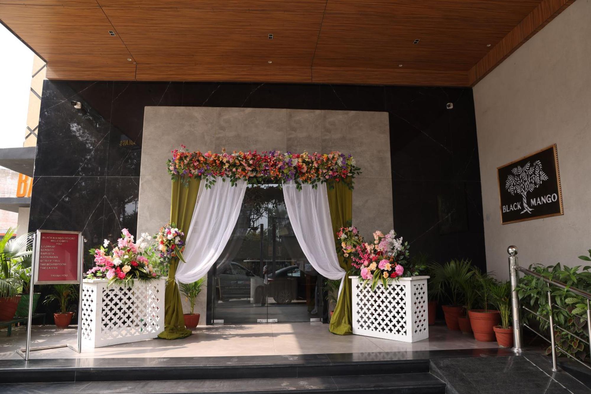 Black Mango Resort Kala Amb Εξωτερικό φωτογραφία